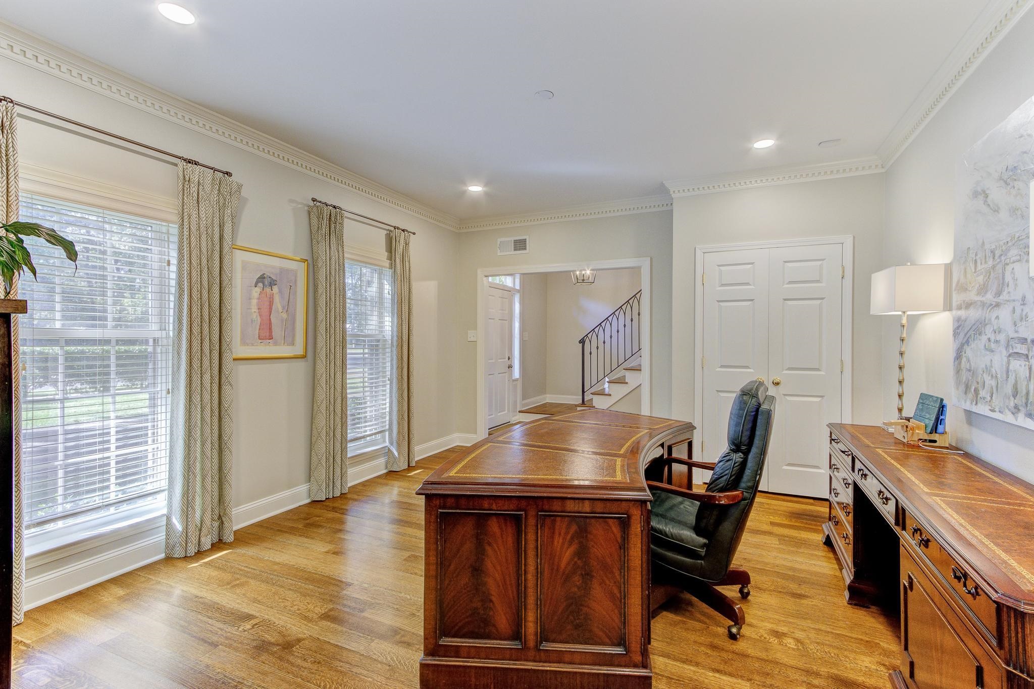 4414 Walnut Grove Road Memphis, TN 38117 - Photo 7 of 40 a living room with furniture and a wooden floor
