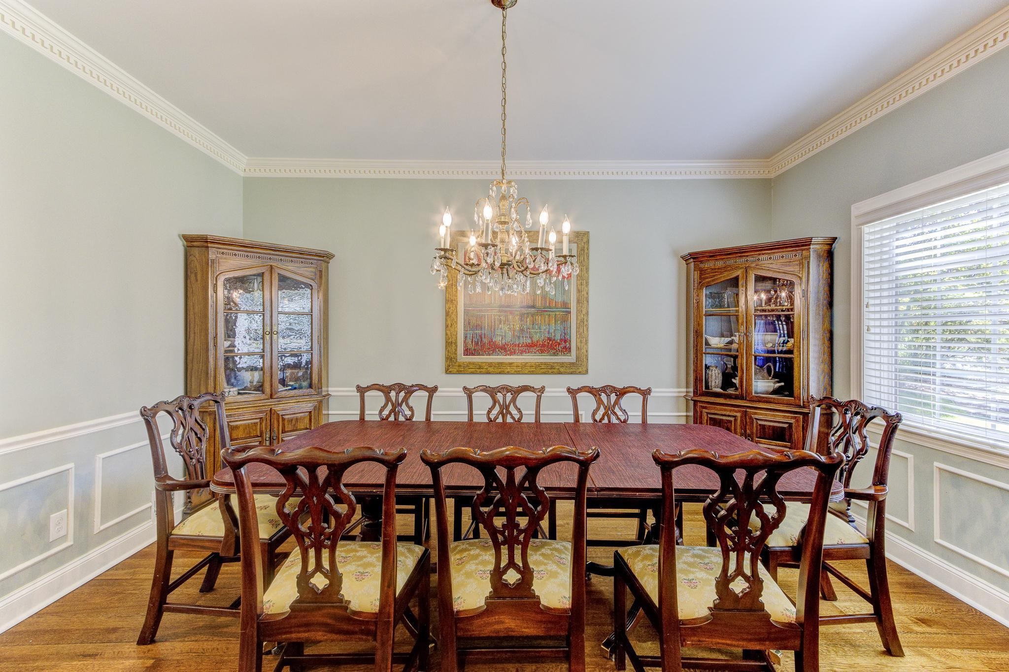 4414 Walnut Grove Road Memphis, TN 38117 - Photo 9 of 40 a view of a dining room with furniture and window