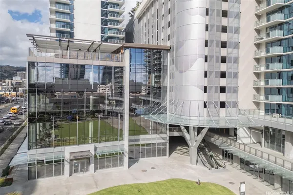 a large building with a outdoor space