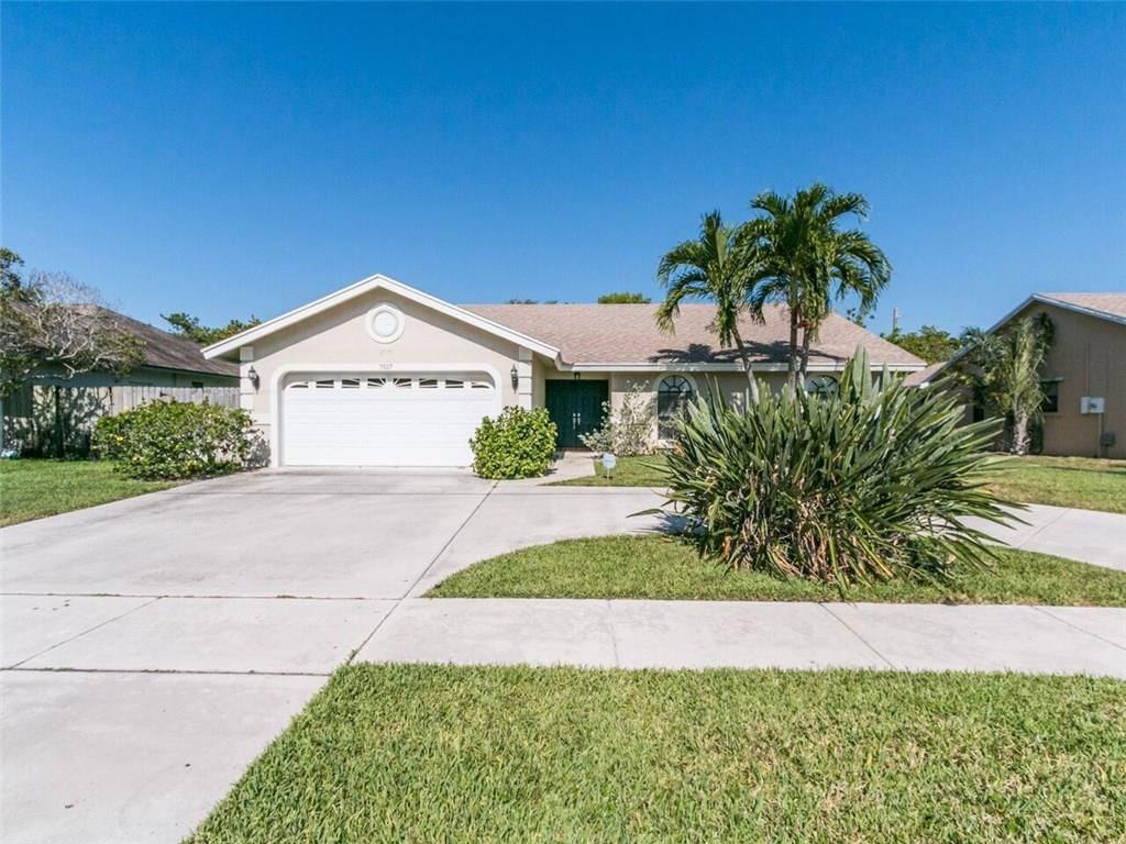 7517 Texas Trail Boca Raton, FL 33487 - Photo 1 of 32 Photo 1