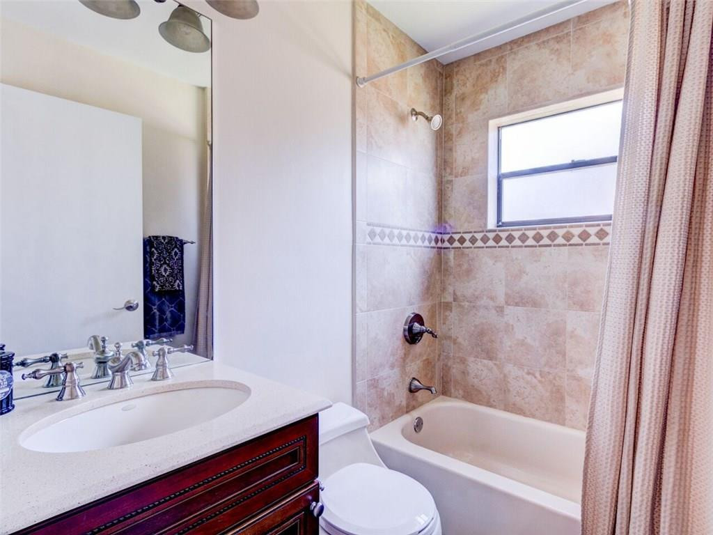 7517 Texas Trail Boca Raton, FL 33487 - Photo 24 of 32 Updated guest bathroom