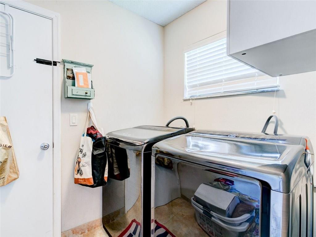 7517 Texas Trail Boca Raton, FL 33487 - Photo 26 of 32 In door laundry room