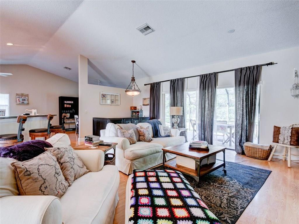 7517 Texas Trail Boca Raton, FL 33487 - Photo 5 of 32 Spacious living area