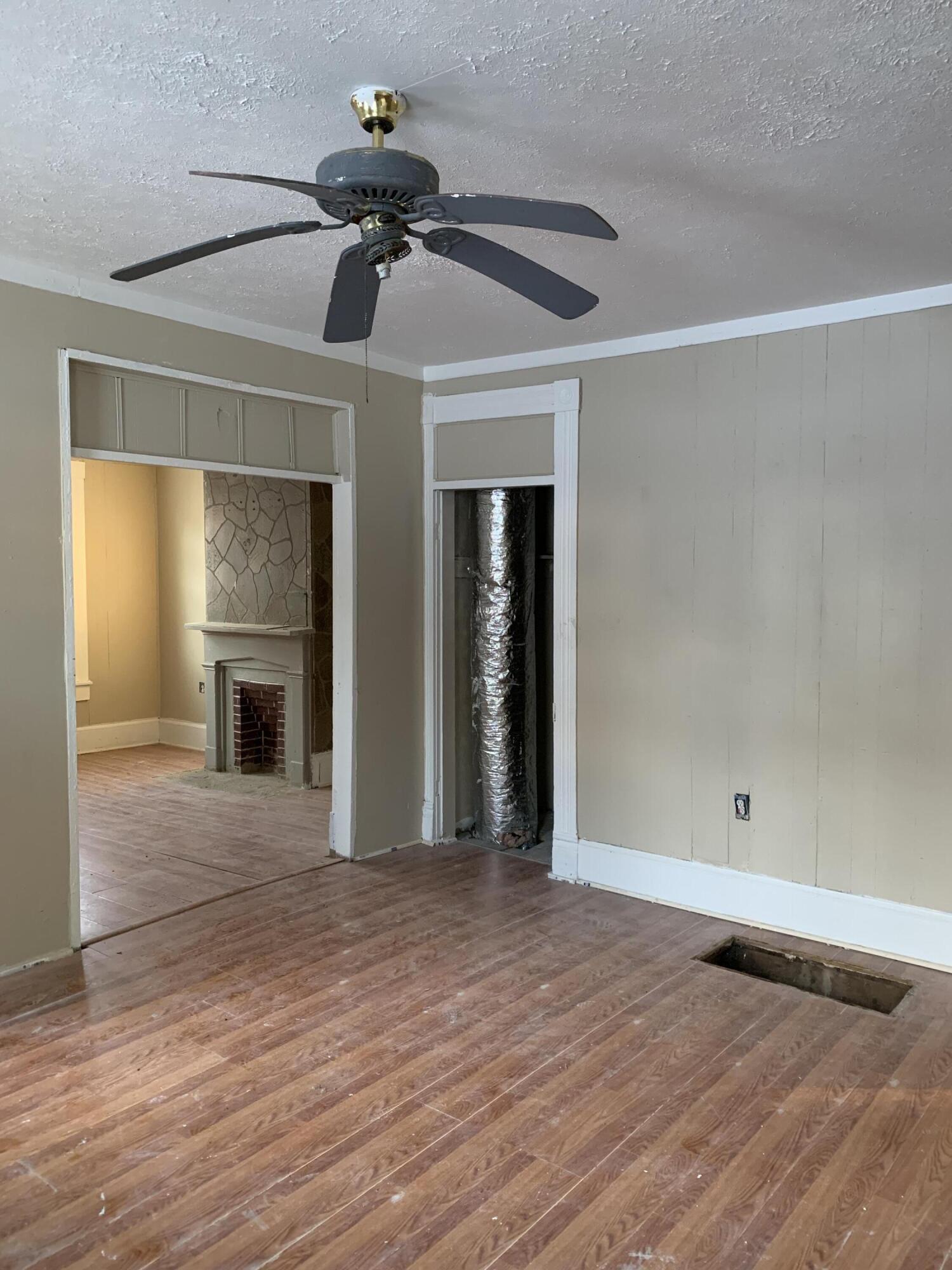 360 Gallagher Street Springfield, OH 45505 - Photo 8 of 10 Gallery Image 8