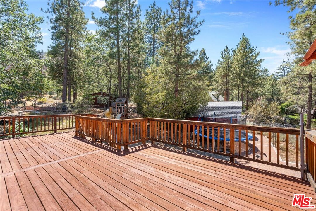 490 Lark Road Wrightwood, CA 92397 - Photo 19 of 40 Gallery Image 19