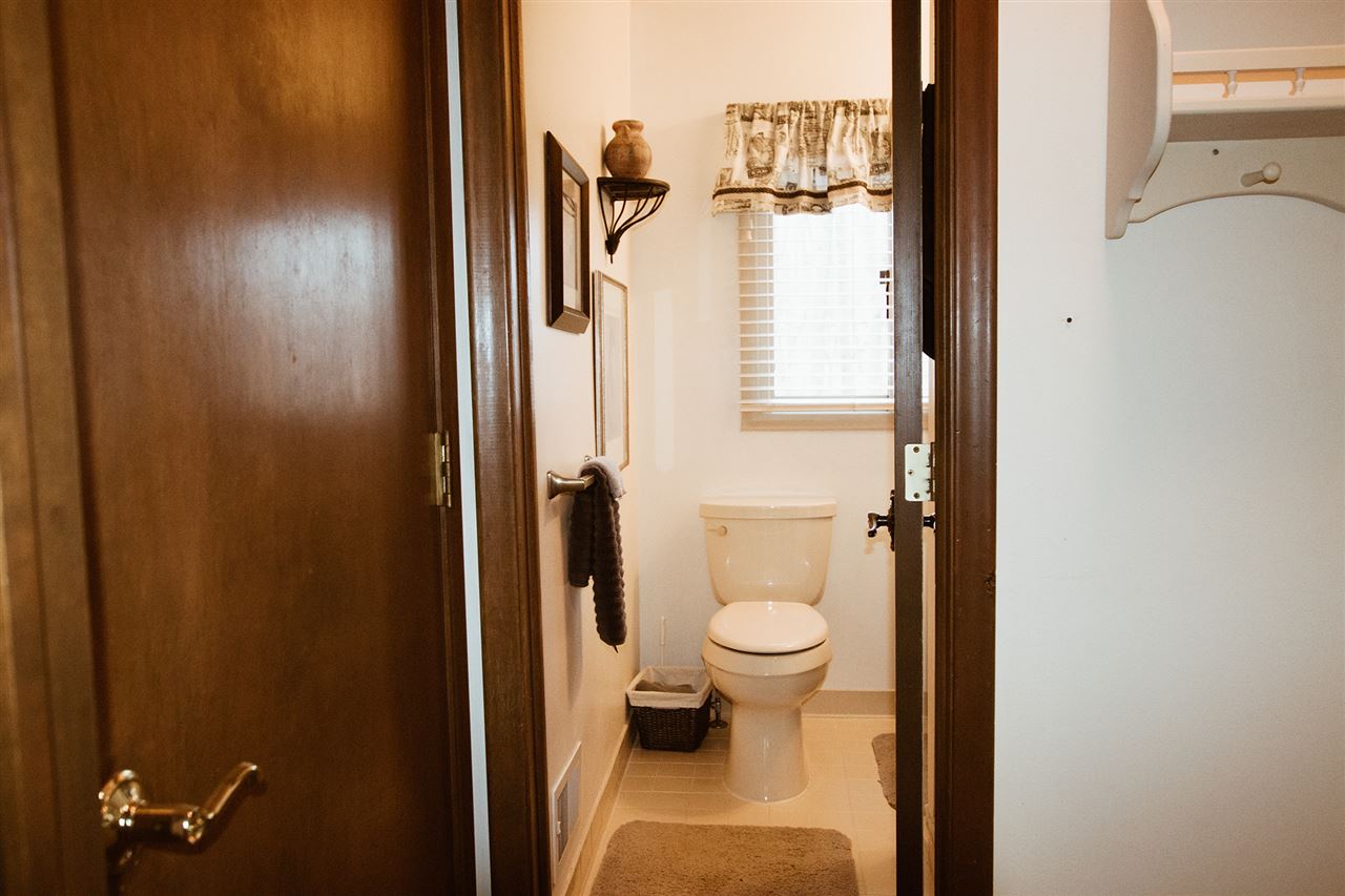655 East Birch Tree Rochester, MI 48306 - Photo 50 of 60 1st floor full bath