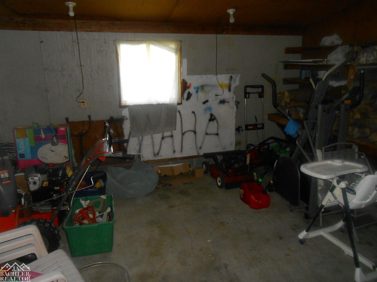 643 Meisner Road East China, MI 48054 - Photo 33 of 40 31293738-32.JPG