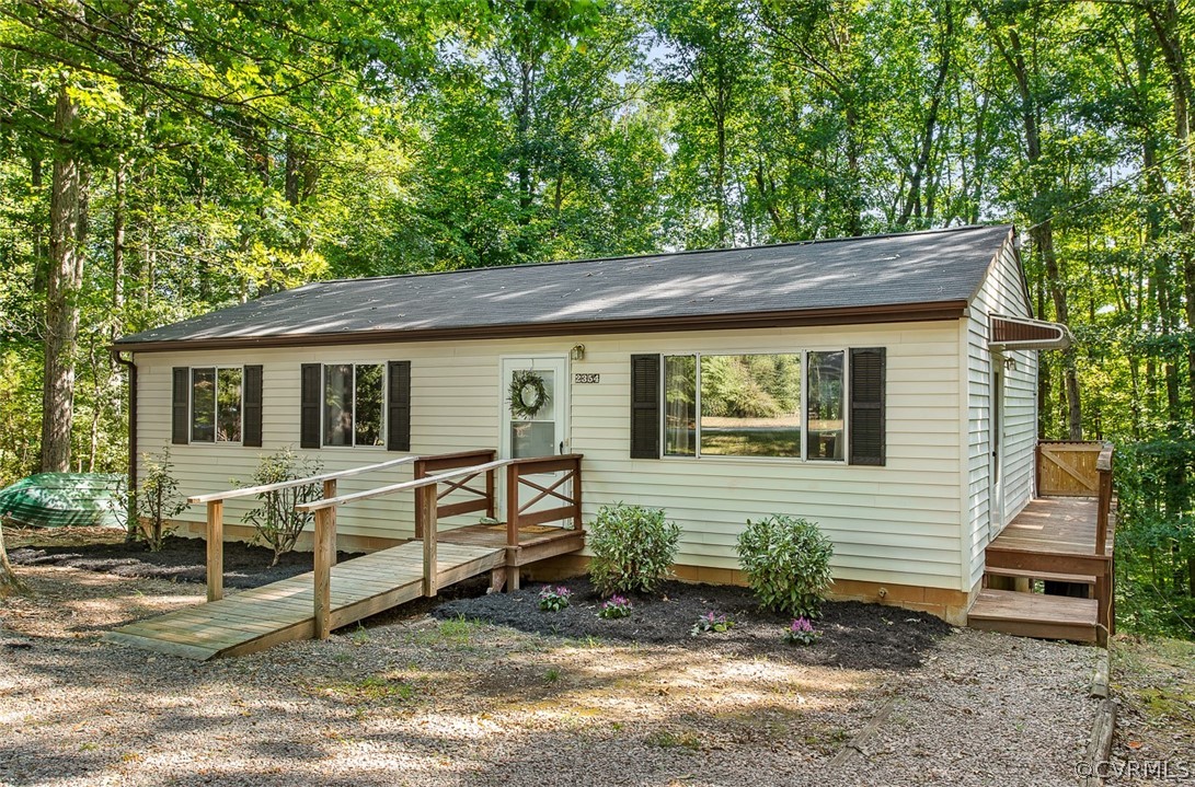 2354 Mountain View Road Powhatan, VA 23139 - Photo 2 of 41 Gallery Image 2