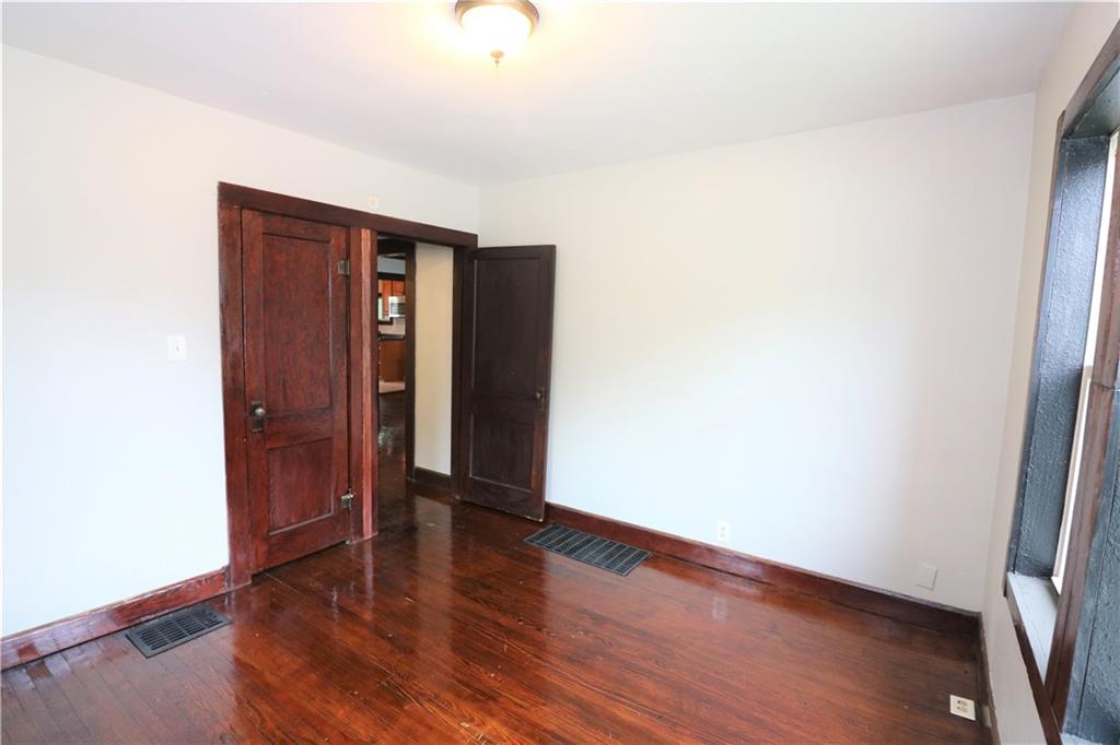 513 South Holt Road Indianapolis, IN 46241 - Photo 8 of 22 Gallery Image 8