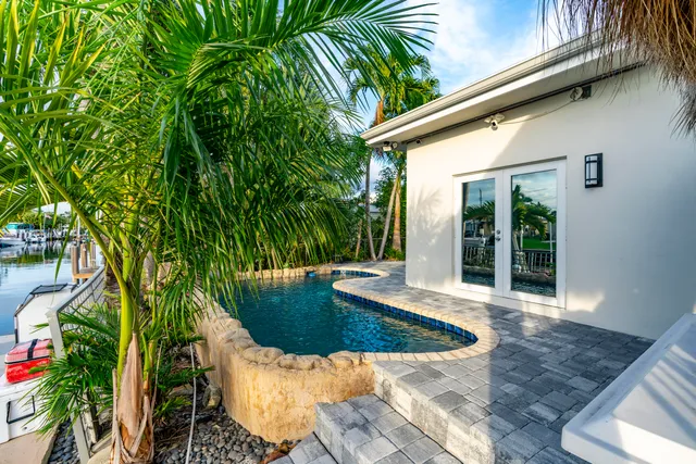 $2,200,000 | 851 Southeast 5th Avenue, Pompano Beach, FL 33060