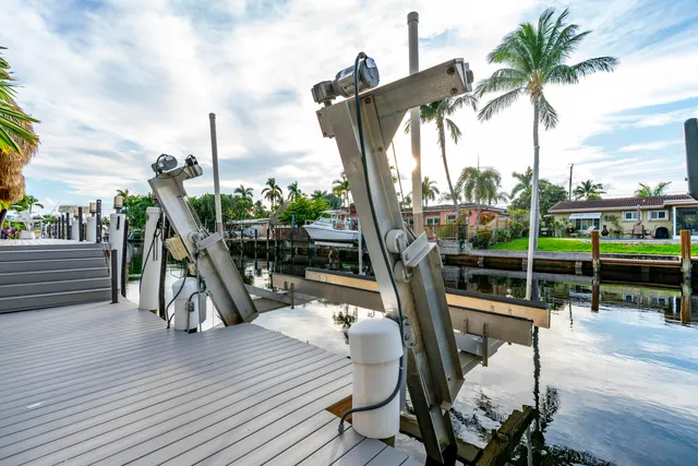 $2,200,000 | 851 Southeast 5th Avenue, Pompano Beach, FL 33060