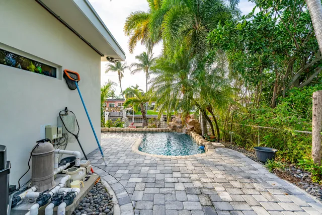 $2,200,000 | 851 Southeast 5th Avenue, Pompano Beach, FL 33060