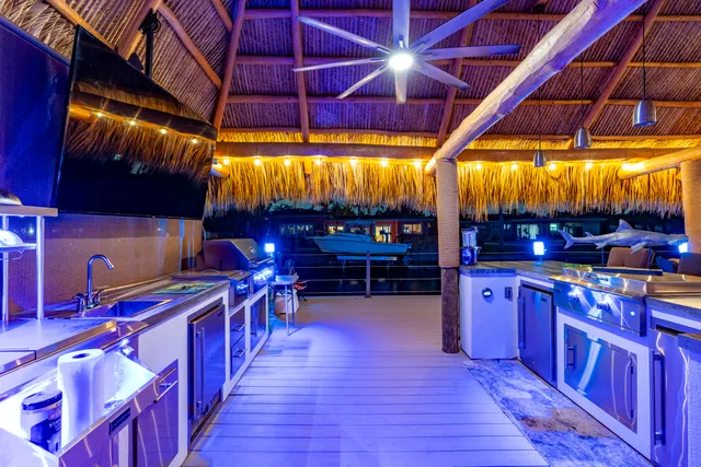 $2,200,000 | 851 Southeast 5th Avenue, Pompano Beach, FL 33060