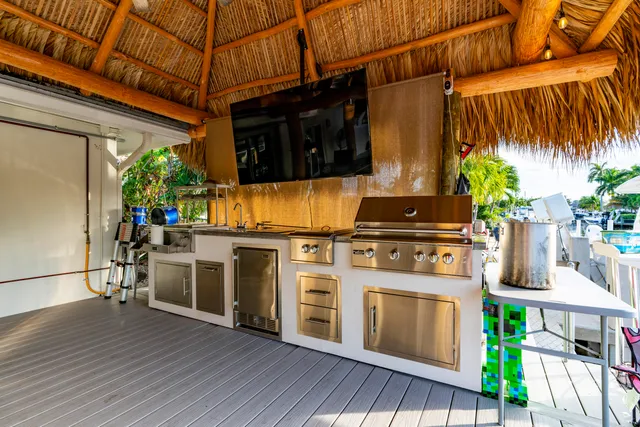 $2,200,000 | 851 Southeast 5th Avenue, Pompano Beach, FL 33060