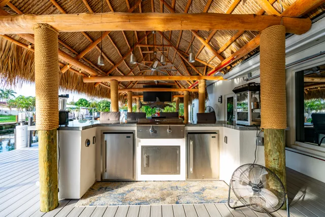 $2,200,000 | 851 Southeast 5th Avenue, Pompano Beach, FL 33060