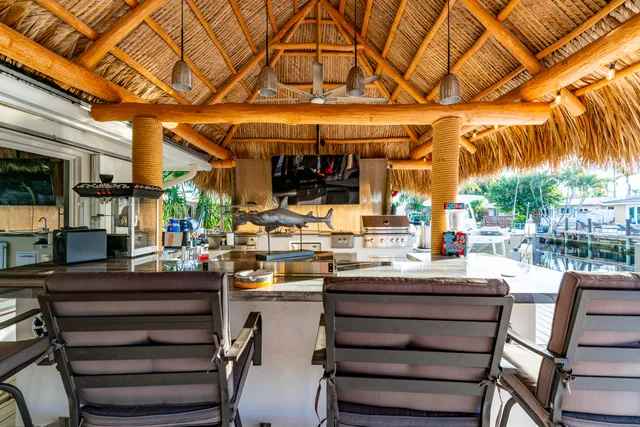 $2,200,000 | 851 Southeast 5th Avenue, Pompano Beach, FL 33060