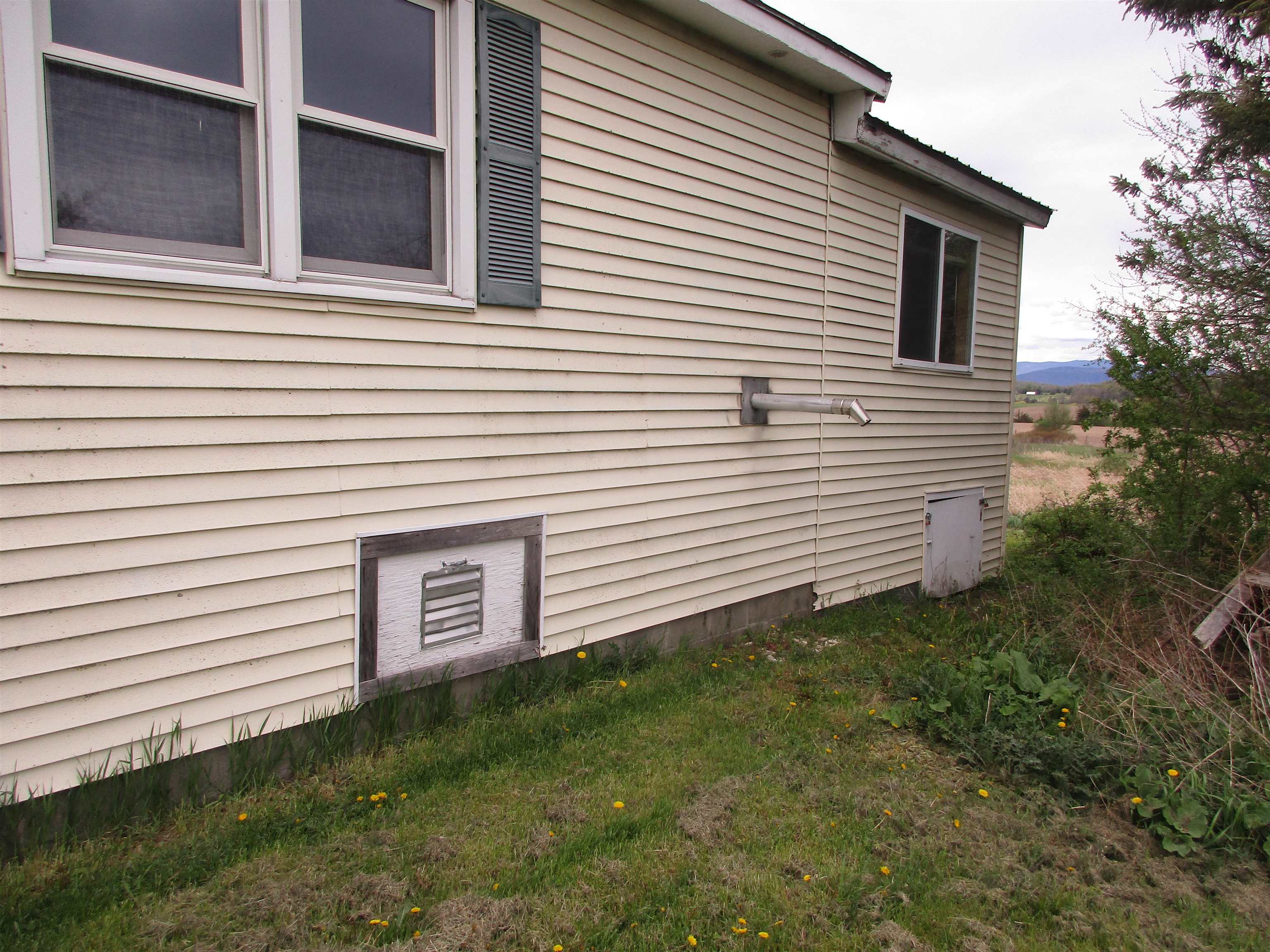 56 Danyow Drive Addison, VT 05491 - Photo 6 of 35