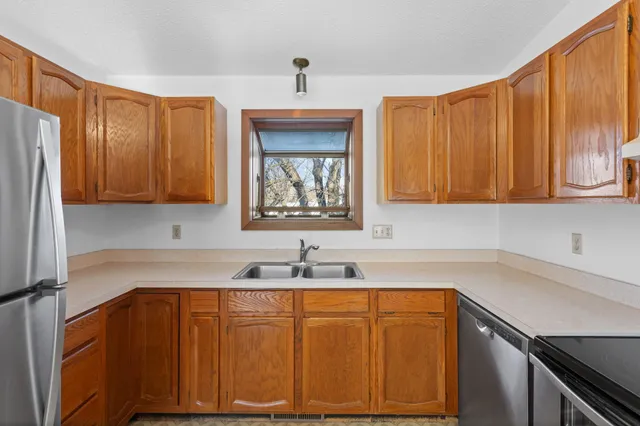 $374,900 | 17581 Lorence Way, Eden Prairie, MN 55346