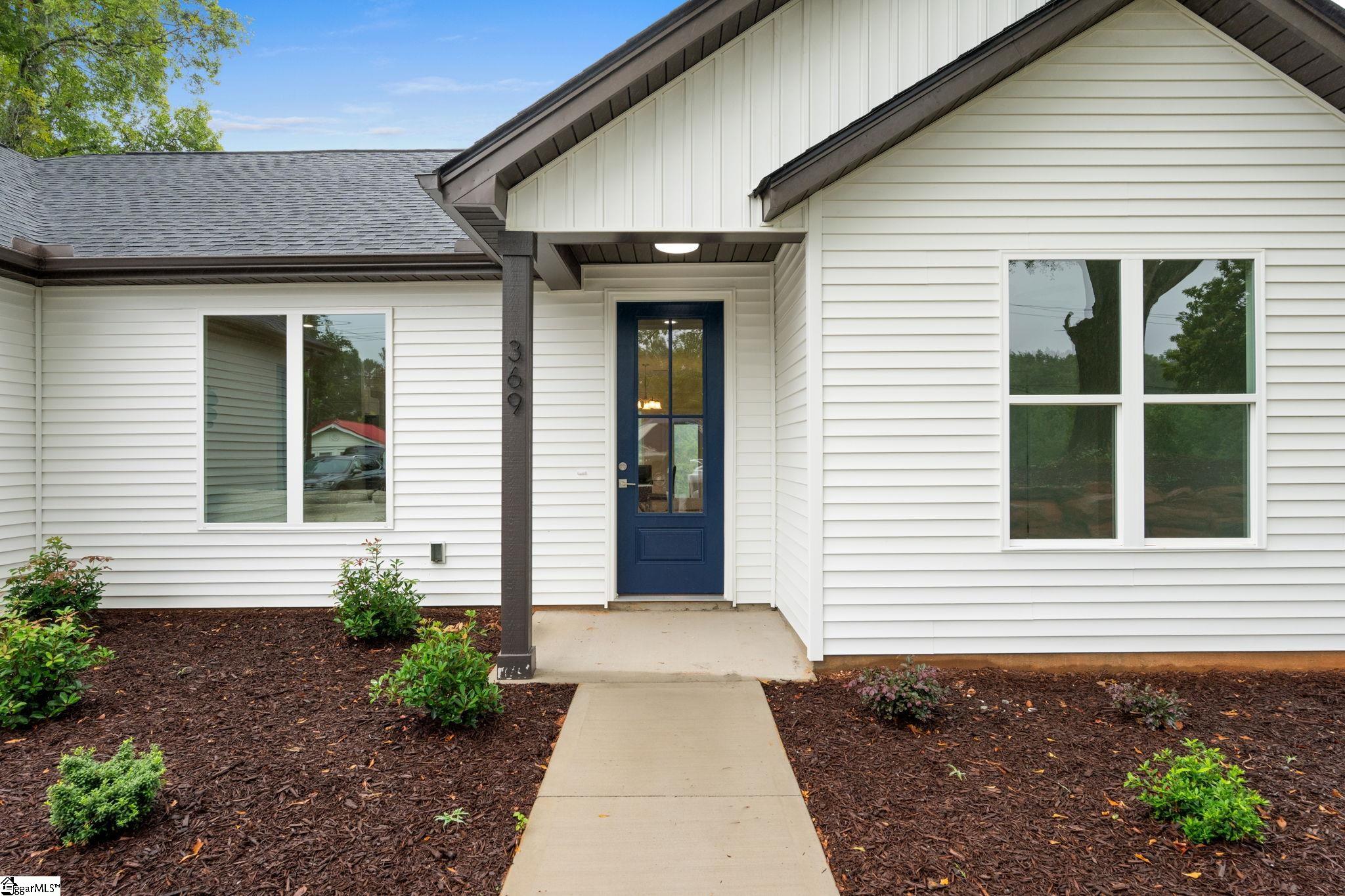 369 Tigerville Road Travelers Rest, SC 29690 - Photo 3 of 37 Gallery Image 3