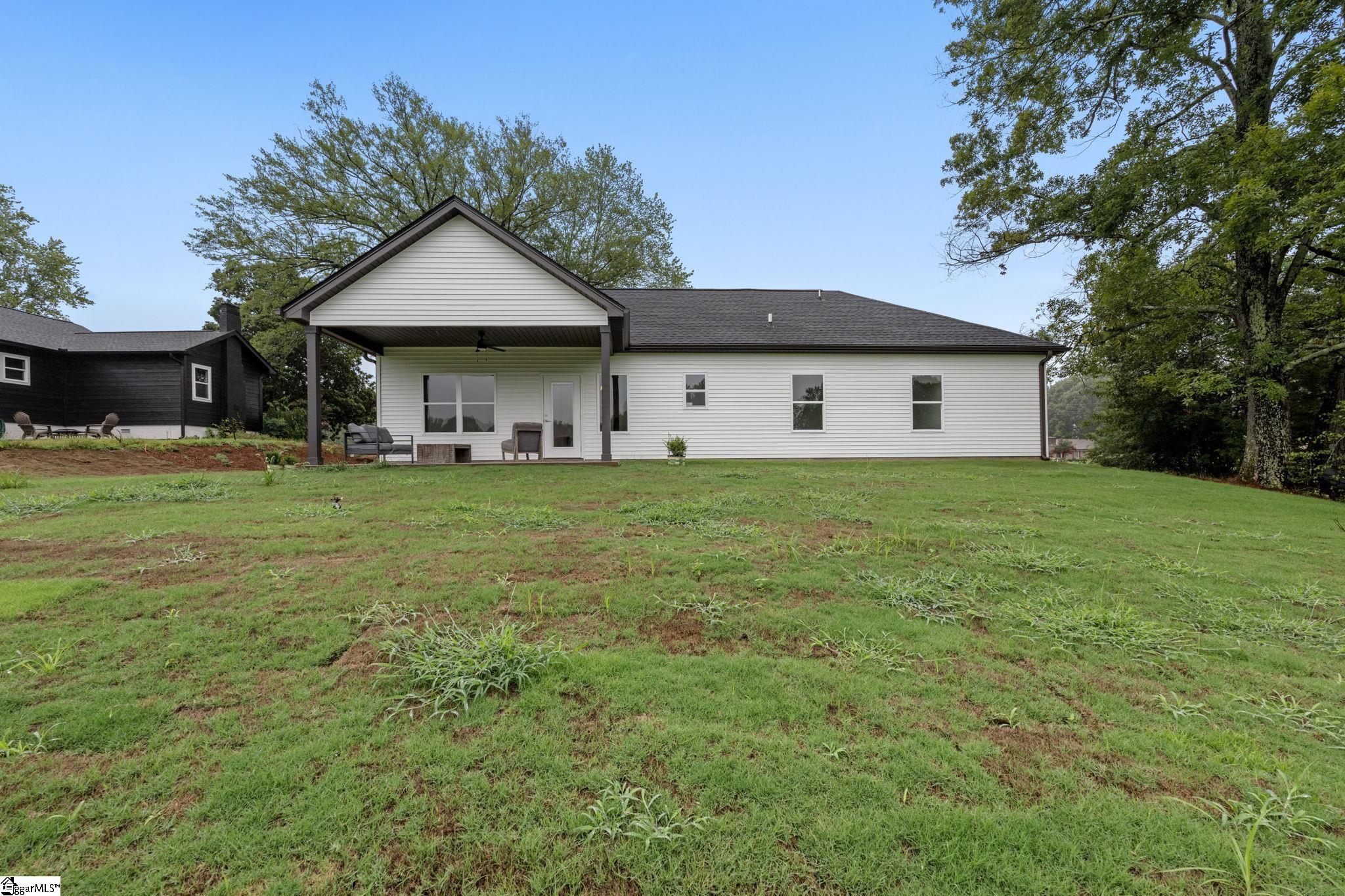369 Tigerville Road Travelers Rest, SC 29690 - Photo 35 of 37 Gallery Image 35