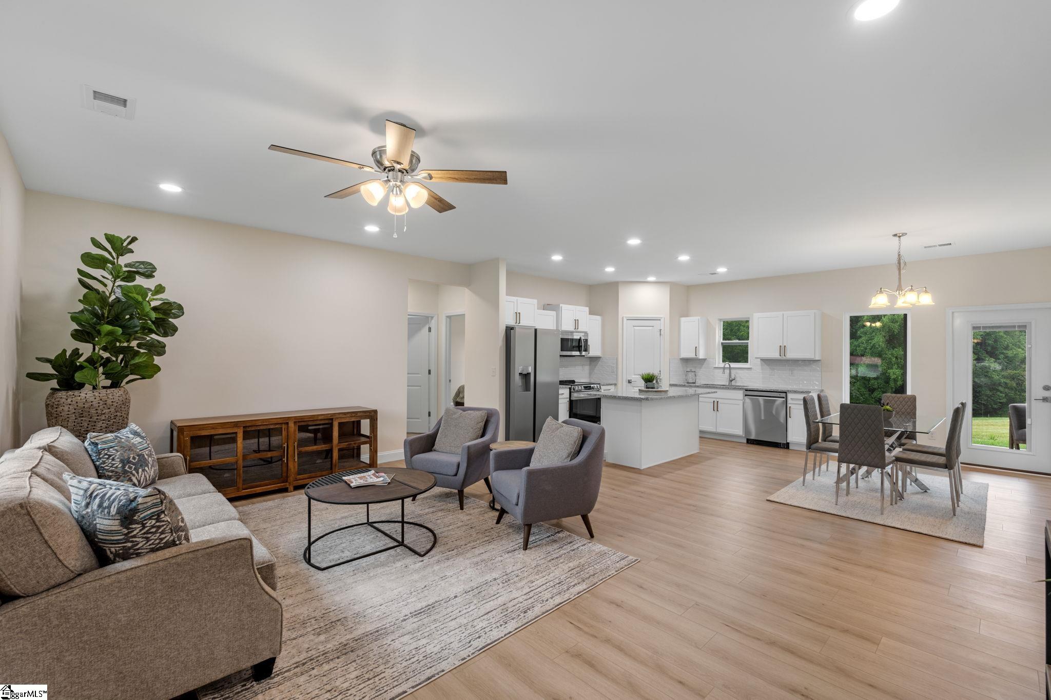 369 Tigerville Road Travelers Rest, SC 29690 - Photo 4 of 37 Gallery Image 4