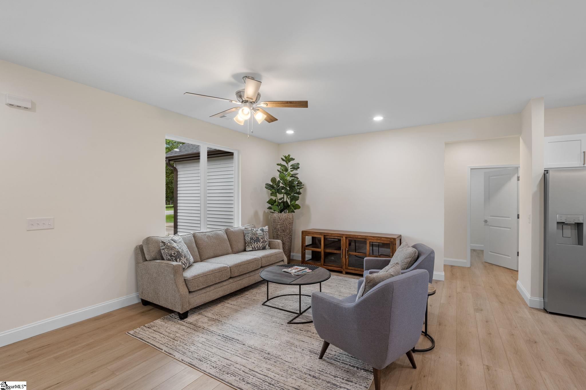 369 Tigerville Road Travelers Rest, SC 29690 - Photo 5 of 37 Gallery Image 5
