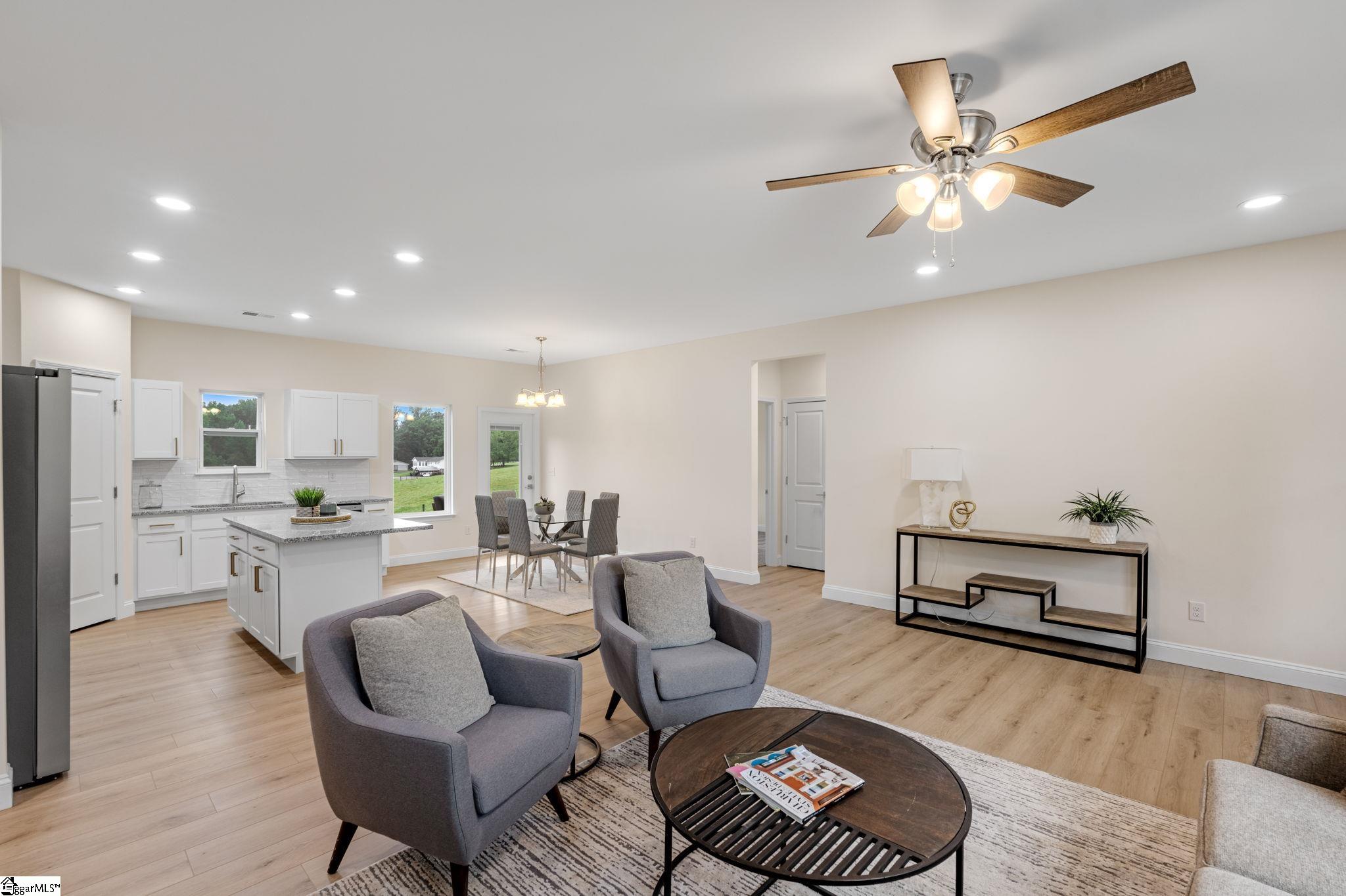 369 Tigerville Road Travelers Rest, SC 29690 - Photo 7 of 37 Gallery Image 7