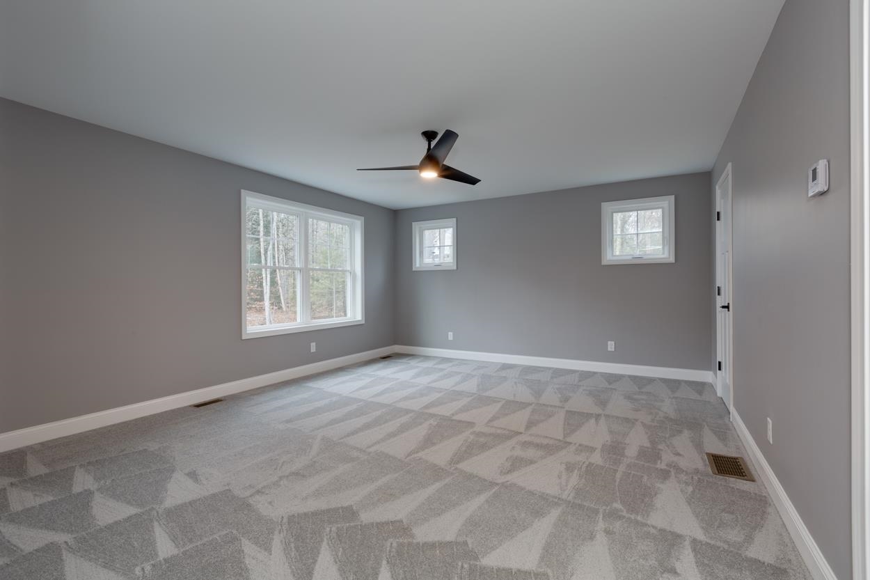 76 Lane Road Raymond, NH 03077 - Photo 11 of 29 Gallery Image 11