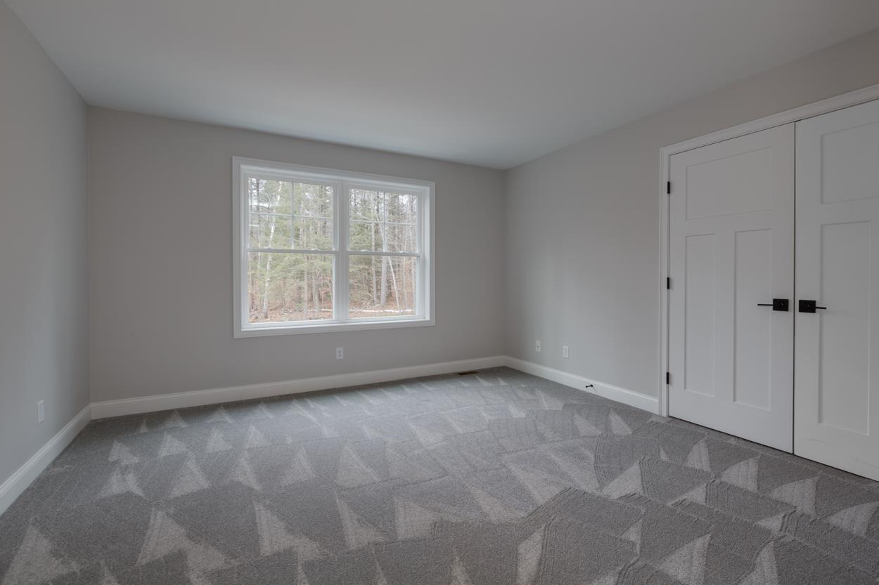 76 Lane Road Raymond, NH 03077 - Photo 7 of 29 Gallery Image 7