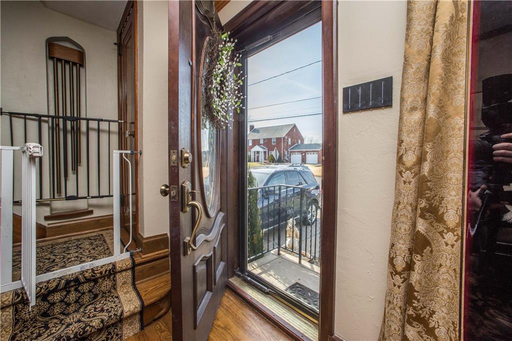 1030 Prospect Road Pittsburgh, PA 15227 - Photo 2 of 25 Handsome door at entry.