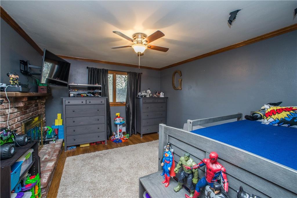 1030 Prospect Road Pittsburgh, PA 15227 - Photo 12 of 25 This flexible space room can be a master on the main (full bath included), a separate family room/office, or playroom!