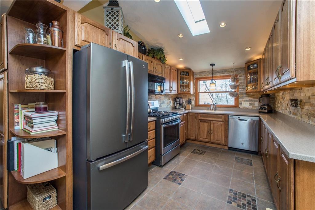 1030 Prospect Road Pittsburgh, PA 15227 - Photo 6 of 25 Convenient lay out in the kitchen, plenty of storage and counter space!
