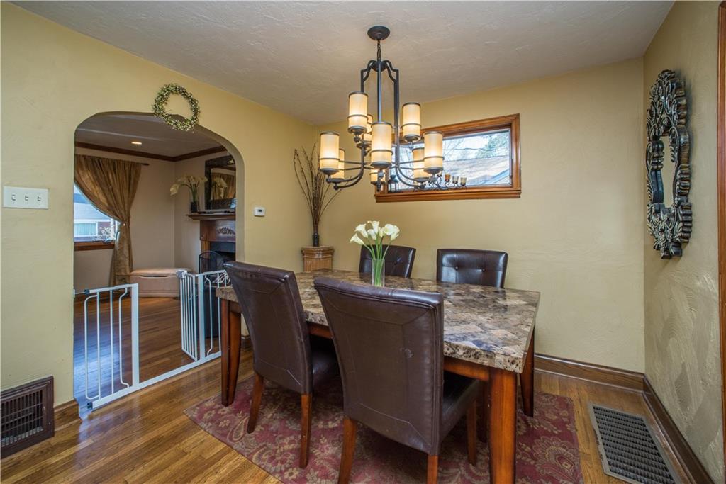 1030 Prospect Road Pittsburgh, PA 15227 - Photo 10 of 25 Nicely sized dining room can accommodate a large table.