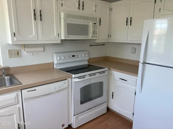 $2,250 | 21 Newbury Row, Manchester Township, NJ 08759