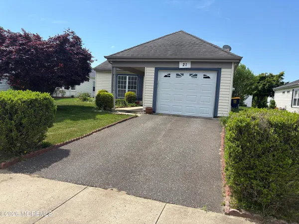 $2,250 | 21 Newbury Row, Manchester Township, NJ 08759