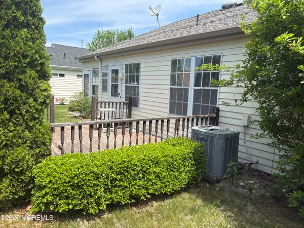 $2,250 | 21 Newbury Row, Manchester Township, NJ 08759