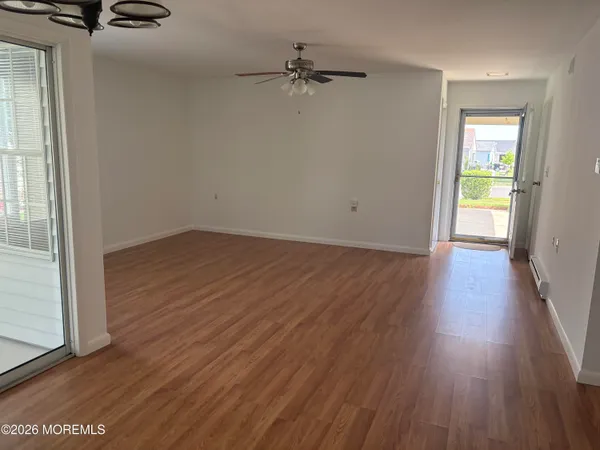 $2,250 | 21 Newbury Row, Manchester Township, NJ 08759