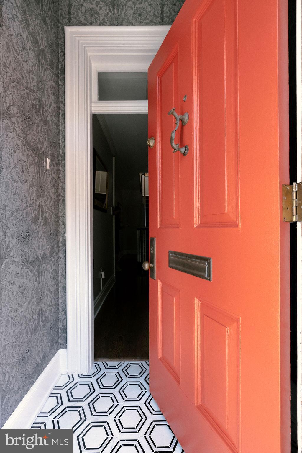 400 G Street Southeast Washington, DC 20003 - Photo 4 of 56 Stunning double door entry