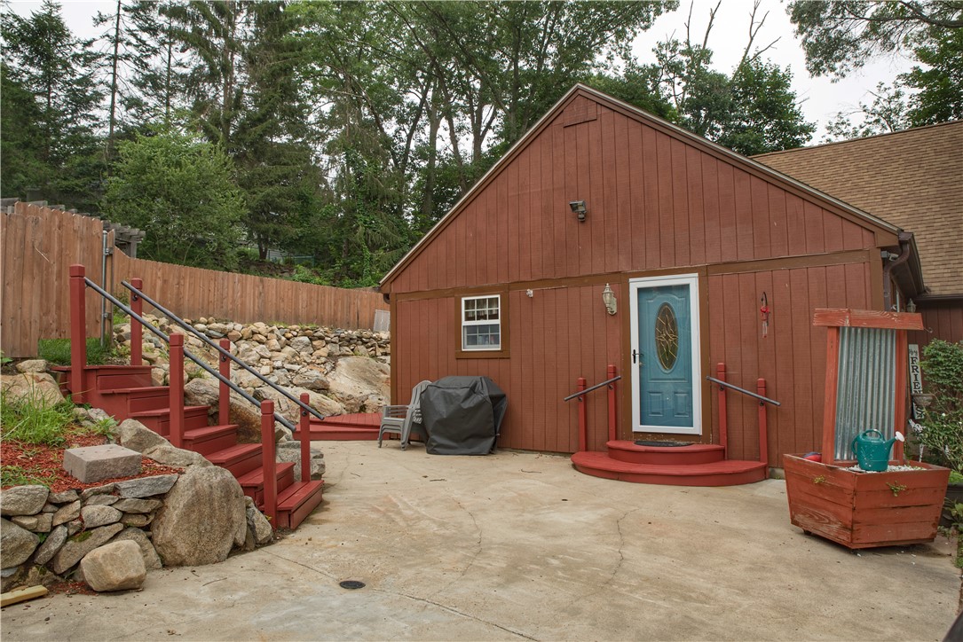 38 Wood Road Lincoln, RI 02865 - Photo 3 of 38