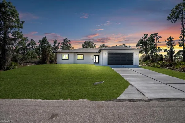 $2,900 | 1142 Dutchess Street East, Lehigh Acres, FL 33974