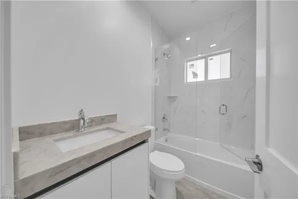 $2,900 | 1142 Dutchess Street East, Lehigh Acres, FL 33974