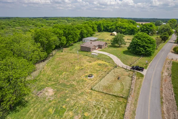 $489,900 | 239 Henry Bayless Road, Ardmore, TN 38449