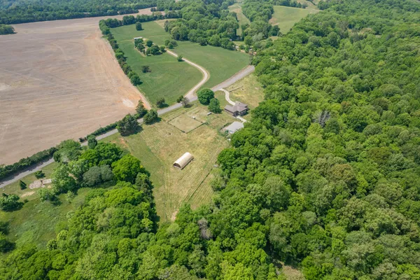 $489,900 | 239 Henry Bayless Road, Ardmore, TN 38449