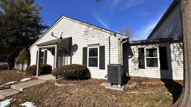 $140,000 | 5938 Deerwood Court, Indianapolis, IN 46254