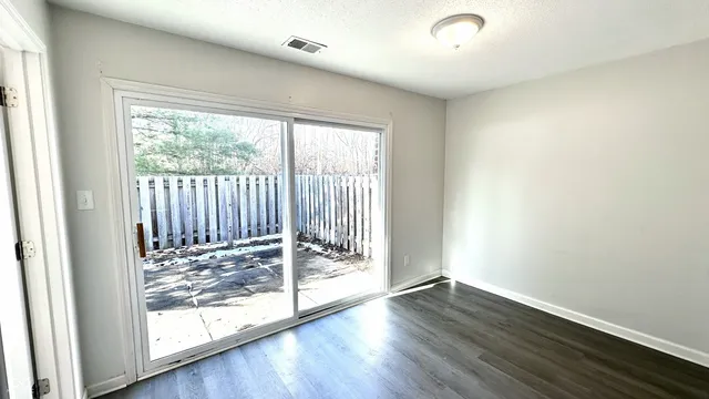 $140,000 | 5938 Deerwood Court, Indianapolis, IN 46254