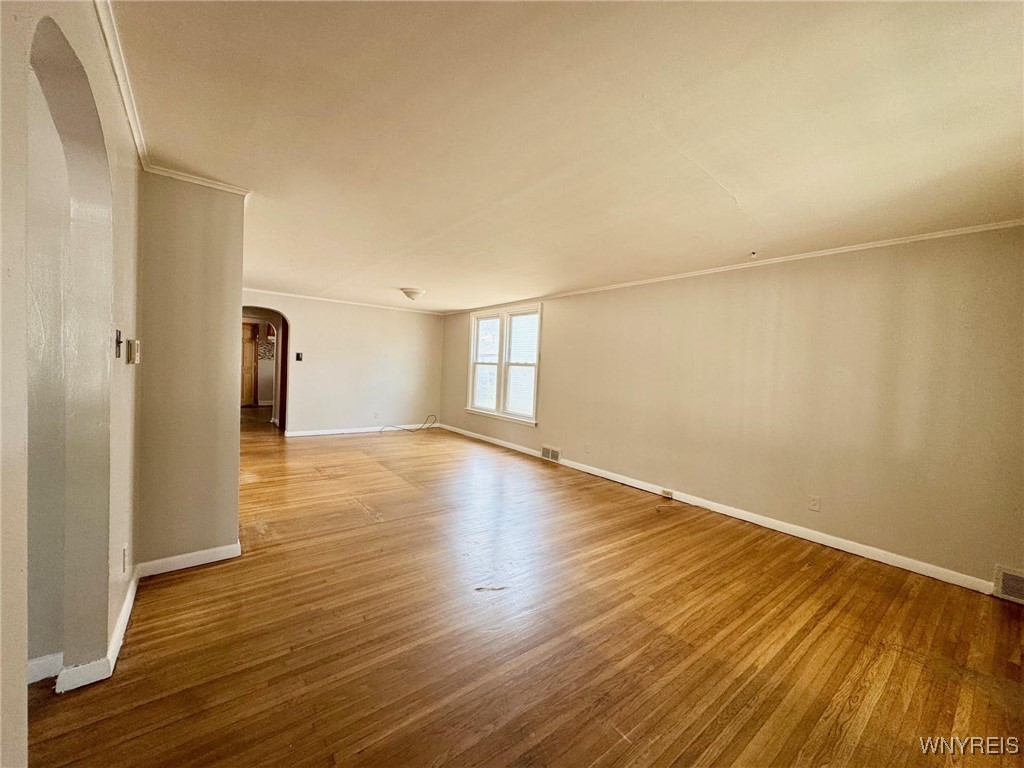 23 Sumner Place Buffalo, NY 14211 - Photo 4 of 12