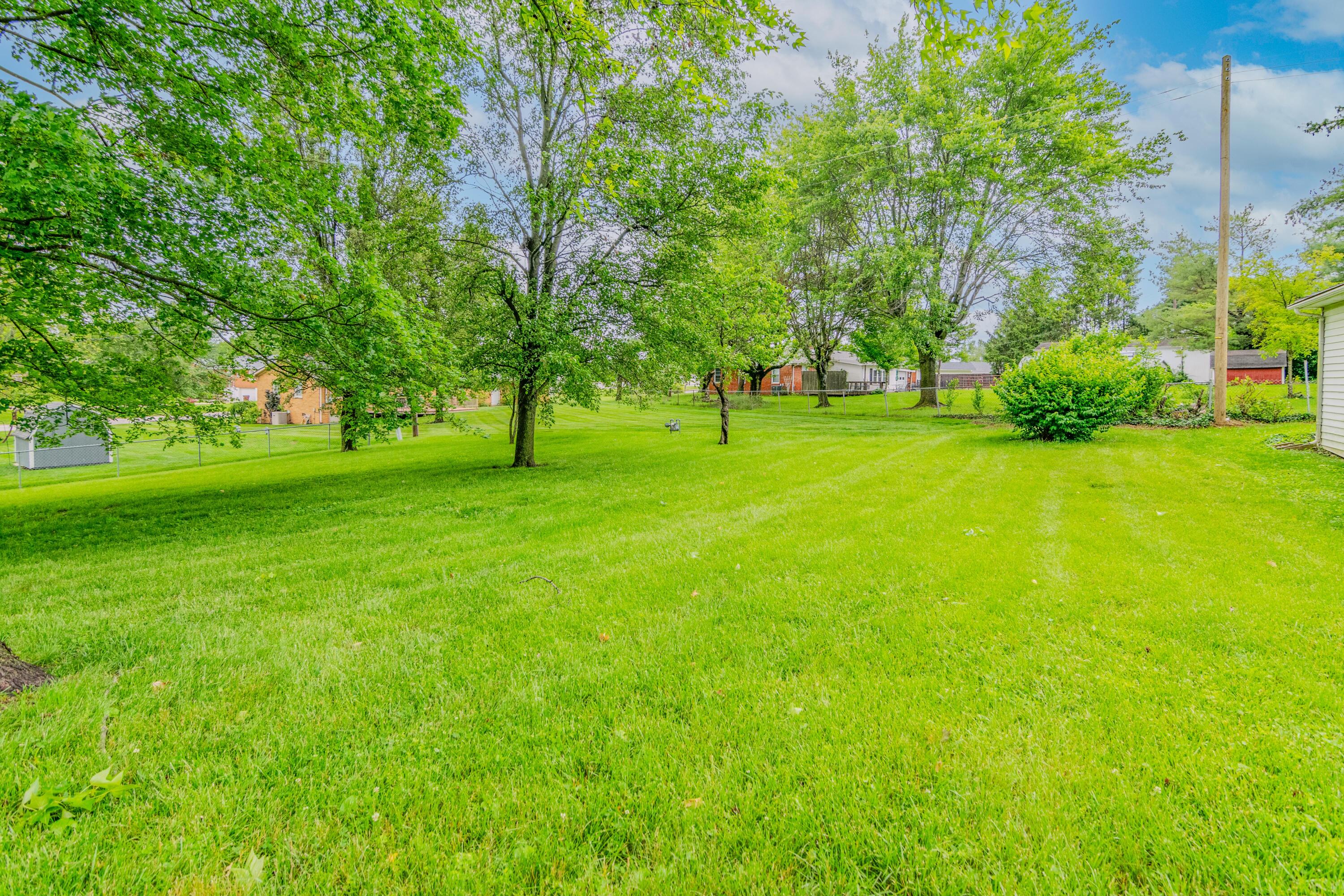 407 Clintonville Road Paris, KY 40361 - Photo 5 of 54 407Clintonville-0138
