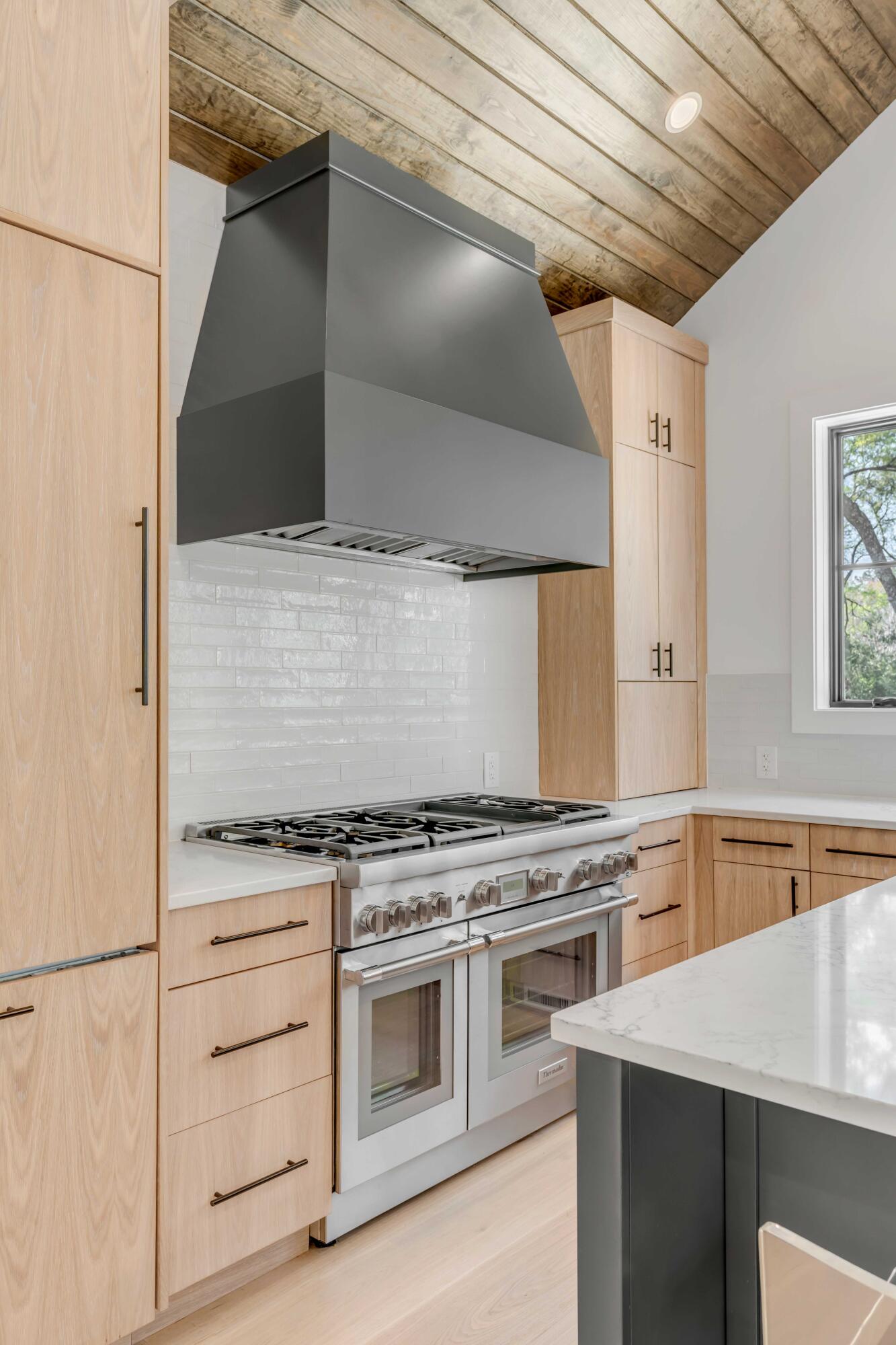 1426 Brecon Road Mount Pleasant, SC 29464 - Photo 11 of 57 Kitchen