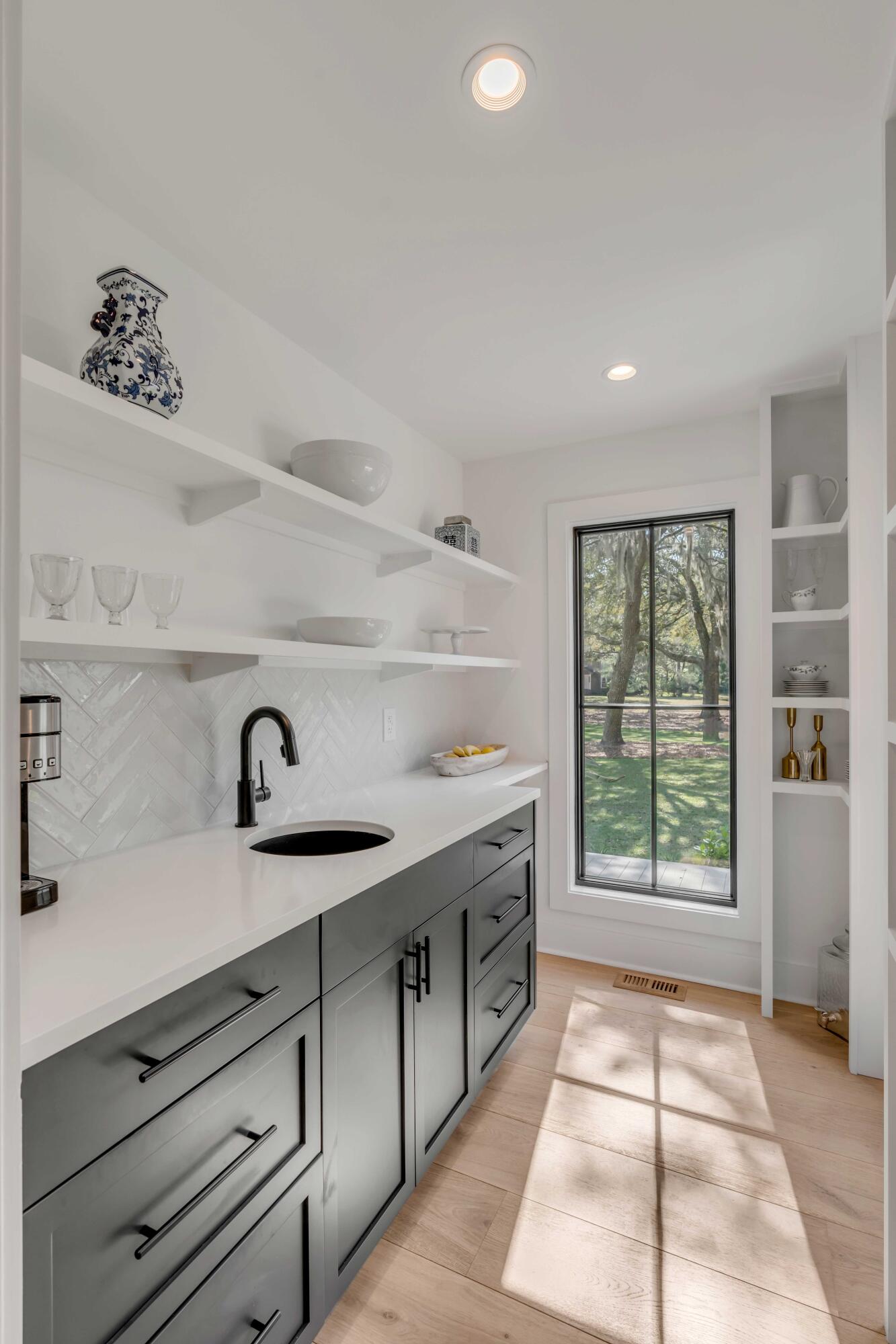 1426 Brecon Road Mount Pleasant, SC 29464 - Photo 13 of 57 Butler's Pantry