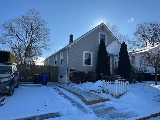$369,000 | 18 Fairmont Avenue, Pawtucket, RI 02860